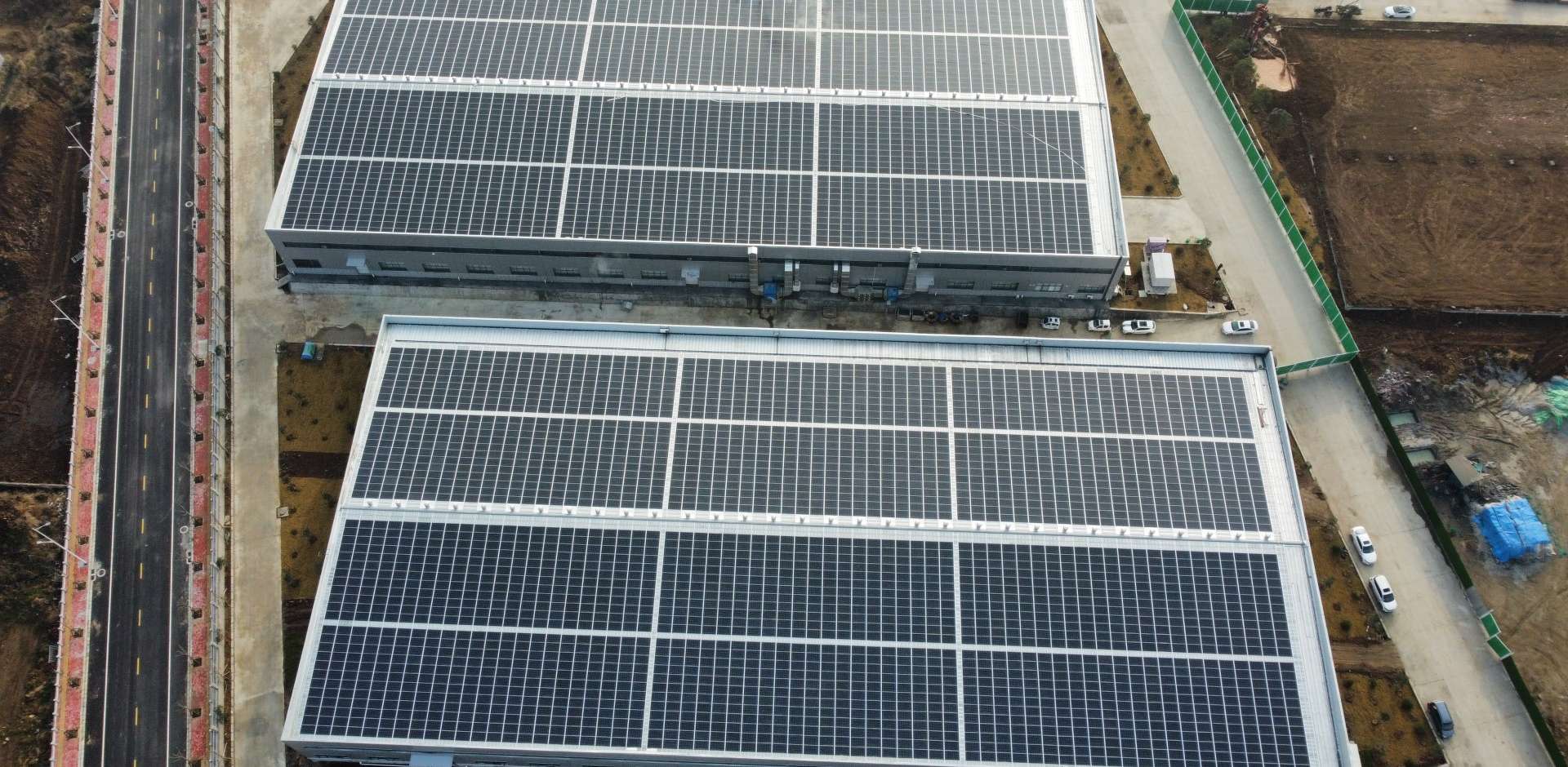 1920-2021年3月，河南唐河县 中部食品城BIPV光伏项目，装机量1.8MW，年发电200万度，满足45%用电需要.jpg